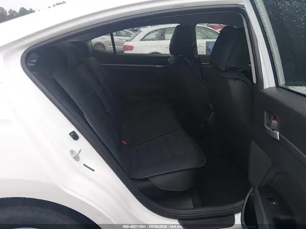 5NPD74LF4KH495880 2019 HYUNDAI ELANTRA - Image 8