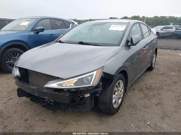 5NPD74LF4KH497077 2019 HYUNDAI ELANTRA - Image 2