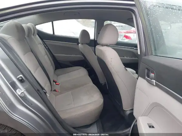 5NPD74LF4KH497077 2019 HYUNDAI ELANTRA - Image 8