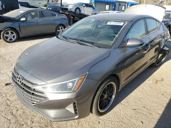 5NPD74LF4LH503199 2017 HYUNDAI ELANTRA - Image 1