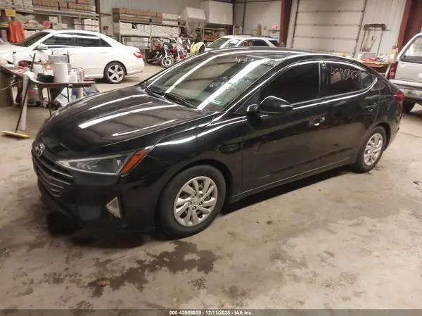 5NPD74LF4LH529835 2020 HYUNDAI ELANTRA - Image 2