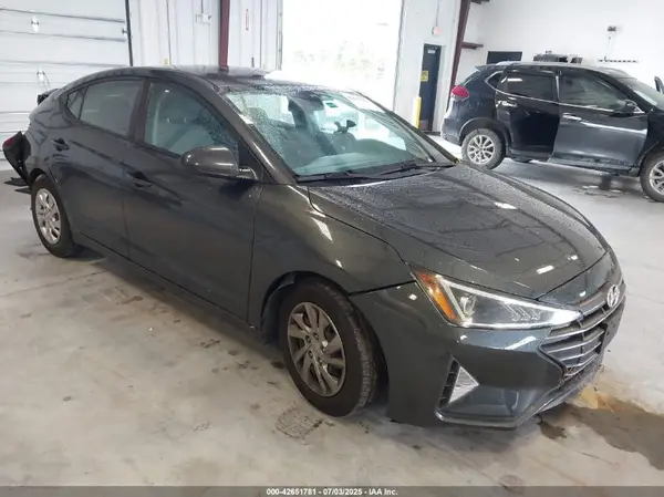 5NPD74LF4LH556372 2020 HYUNDAI ELANTRA - Image 1
