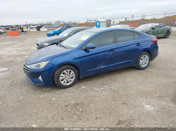 5NPD74LF4LH565900 2020 HYUNDAI ELANTRA - Image 2