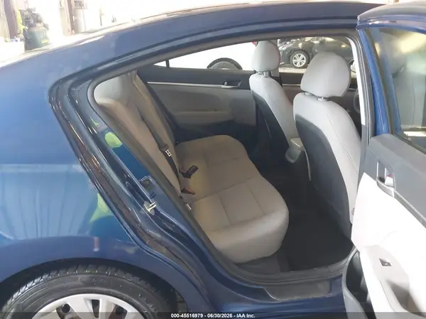 5NPD74LF4LH609975 2020 HYUNDAI ELANTRA - Image 8