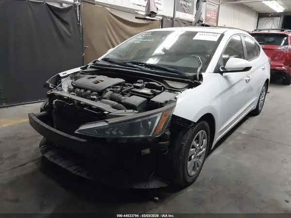 5NPD74LF4LH615582 2020 HYUNDAI ELANTRA - Image 2