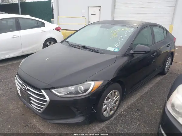5NPD74LF5HH050282 2017 HYUNDAI ELANTRA - Image 2