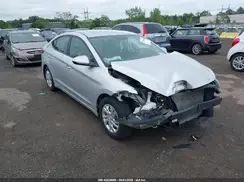 5NPD74LF5HH063825 2017 HYUNDAI ELANTRA