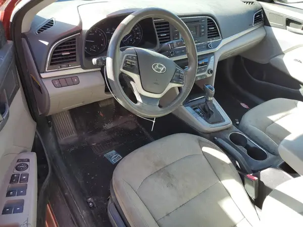 5NPD74LF5HH069981 2017 HYUNDAI ELANTRA - Image 8