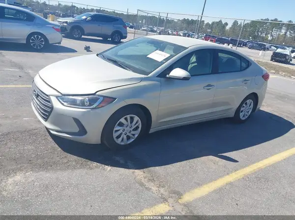 5NPD74LF5HH071827 2017 HYUNDAI ELANTRA - Image 2