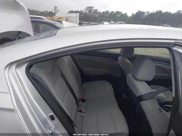 5NPD74LF5HH079460 2017 HYUNDAI ELANTRA - Image 8