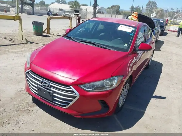 5NPD74LF5HH085310 2017 HYUNDAI ELANTRA - Image 2