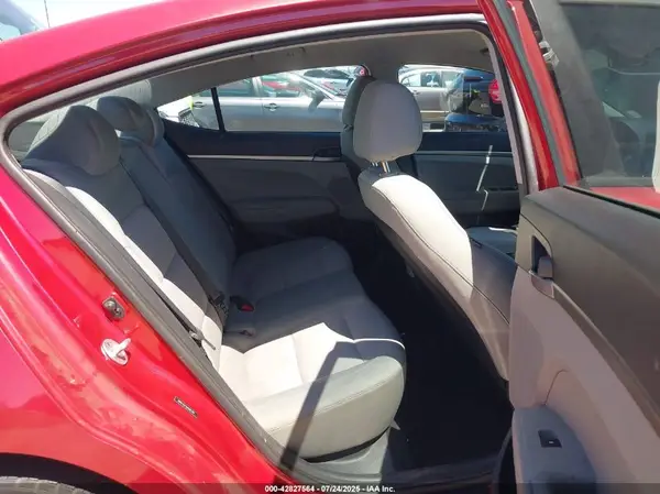 5NPD74LF5HH085310 2017 HYUNDAI ELANTRA - Image 8
