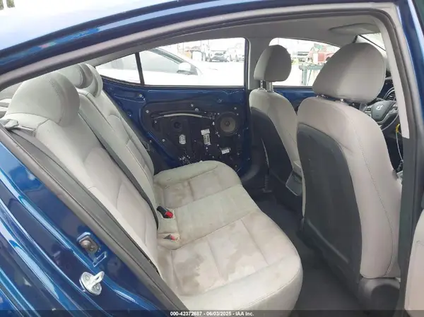 5NPD74LF5HH094508 2017 HYUNDAI ELANTRA - Image 8