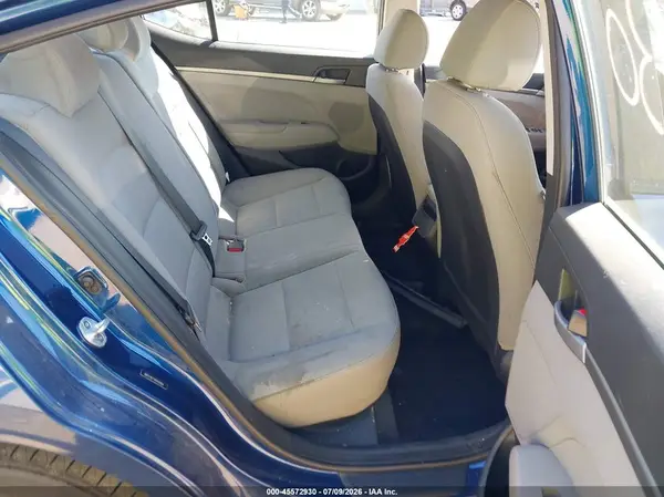 5NPD74LF5HH100064 2017 HYUNDAI ELANTRA - Image 8
