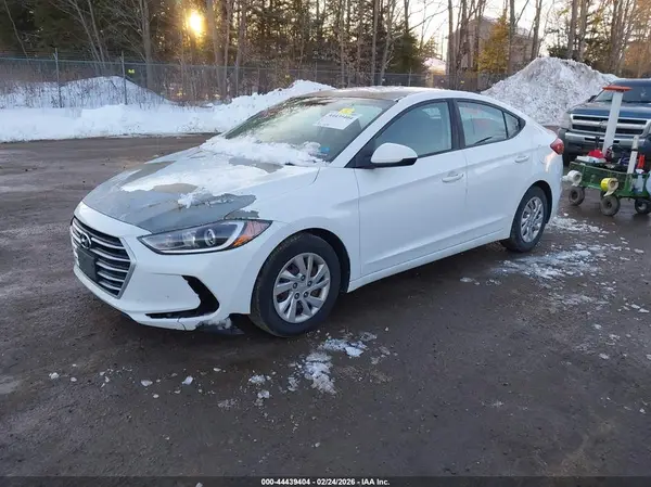 5NPD74LF5HH100520 2017 HYUNDAI ELANTRA - Image 2