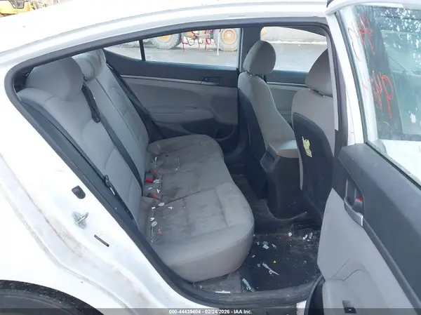 5NPD74LF5HH100520 2017 HYUNDAI ELANTRA - Image 8