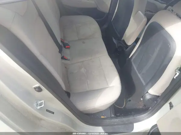 5NPD74LF5HH100839 2017 HYUNDAI ELANTRA - Image 8