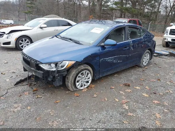5NPD74LF5HH104289 2017 HYUNDAI ELANTRA - Image 2