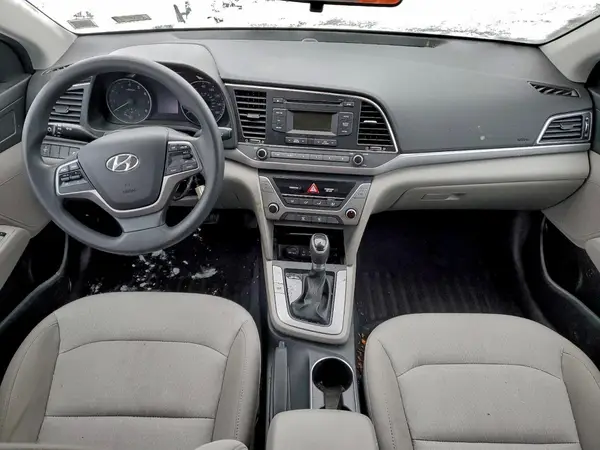 5NPD74LF5HH111467 2017 HYUNDAI ELANTRA - Image 8