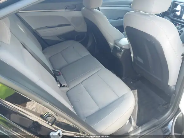 5NPD74LF5HH112134 2017 HYUNDAI ELANTRA - Image 8