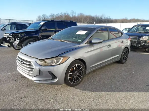 5NPD74LF5HH113283 2017 HYUNDAI ELANTRA - Image 2