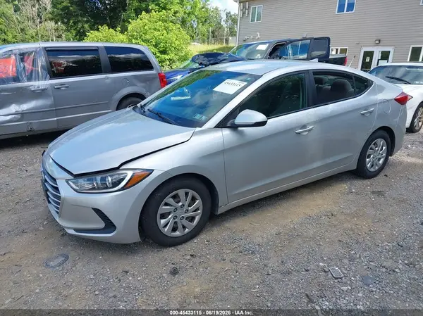 5NPD74LF5HH125823 2017 HYUNDAI ELANTRA - Image 2