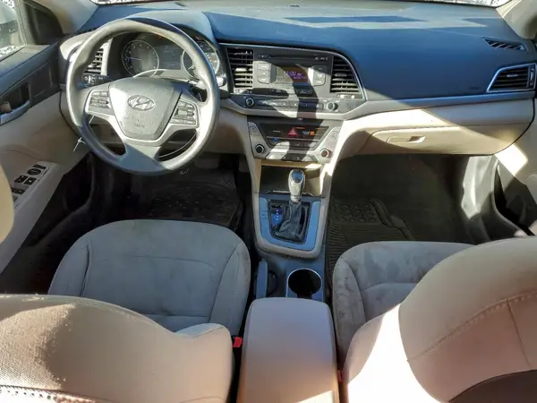 5NPD74LF5HH126910 2017 HYUNDAI ELANTRA - Image 8