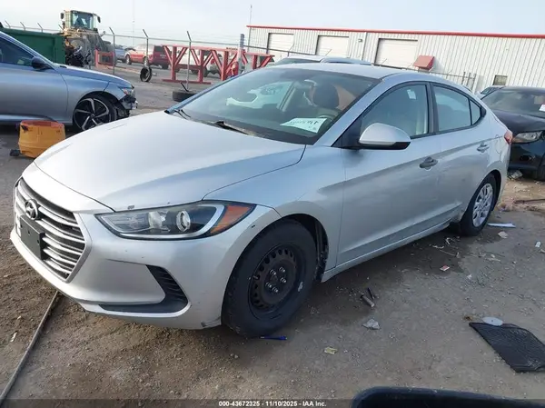5NPD74LF5HH127152 2017 HYUNDAI ELANTRA - Image 2