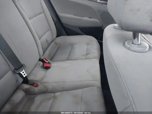 5NPD74LF5HH137387 2017 HYUNDAI ELANTRA - Image 8