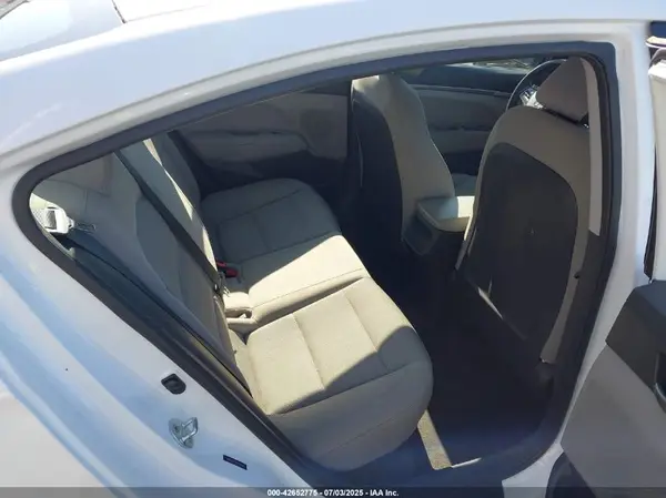 5NPD74LF5HH138362 2017 HYUNDAI ELANTRA - Image 8