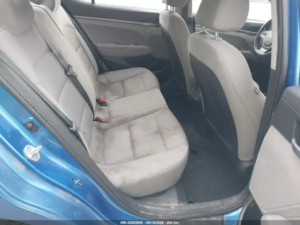 5NPD74LF5HH138765 2017 HYUNDAI ELANTRA - Image 8