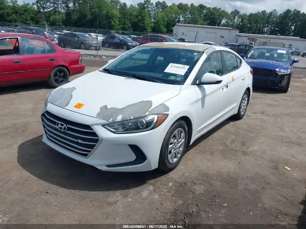 5NPD74LF5HH143271 2017 HYUNDAI ELANTRA - Image 2