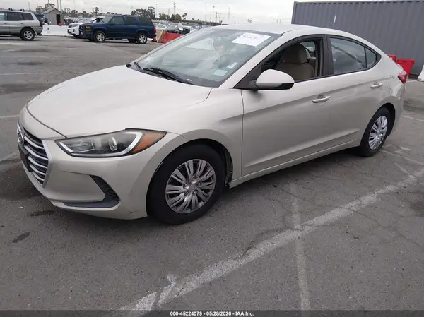 5NPD74LF5HH150429 2017 HYUNDAI ELANTRA - Image 2