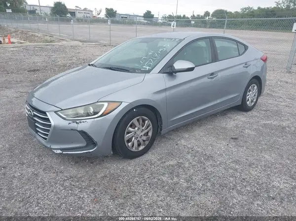 5NPD74LF5HH151225 2017 HYUNDAI ELANTRA - Image 2
