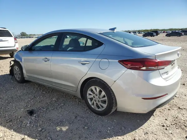 5NPD74LF5HH151273 2017 HYUNDAI ELANTRA - Image 2