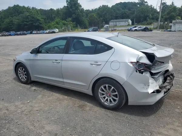 5NPD74LF5HH152245 2017 HYUNDAI ELANTRA - Image 2