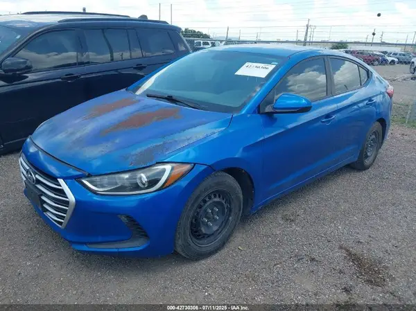 5NPD74LF5HH152343 2017 HYUNDAI ELANTRA - Image 2