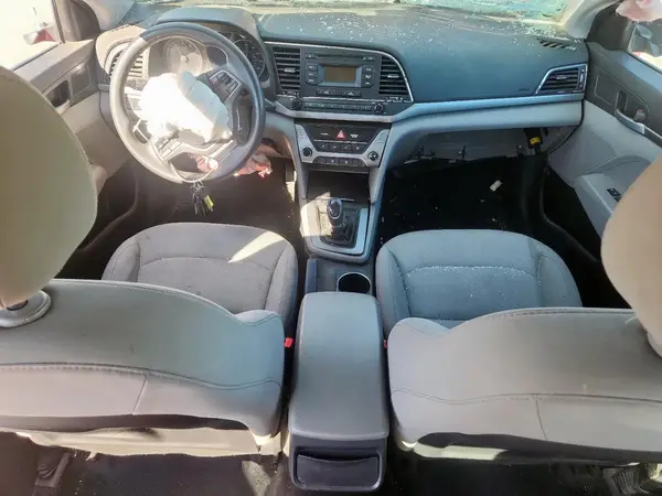 5NPD74LF5HH154769 2017 HYUNDAI ELANTRA - Image 8