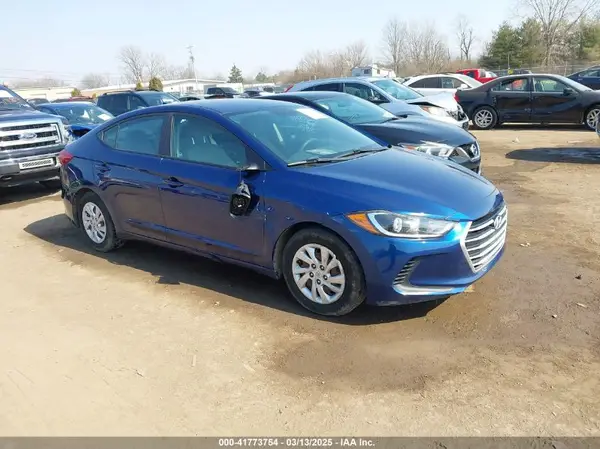 5NPD74LF5HH159812 2017 HYUNDAI ELANTRA - Image 1