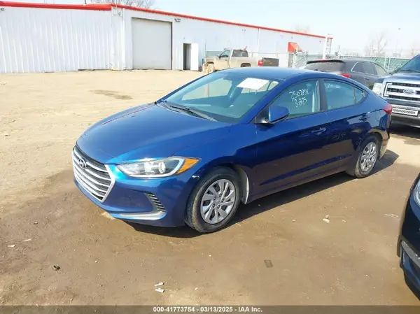 5NPD74LF5HH159812 2017 HYUNDAI ELANTRA - Image 2