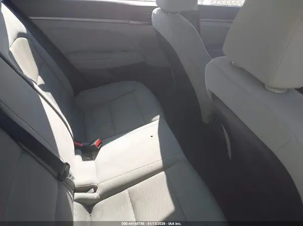 5NPD74LF5HH159969 2017 HYUNDAI ELANTRA - Image 8
