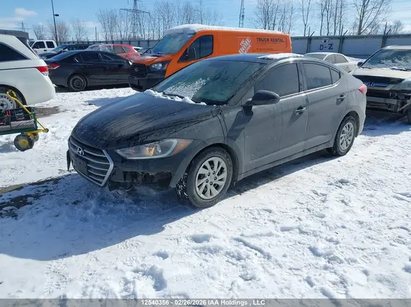 5NPD74LF5HH161933 2017 HYUNDAI ELANTRA - Image 2