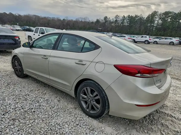 5NPD74LF5HH162550 2017 HYUNDAI ELANTRA - Image 2