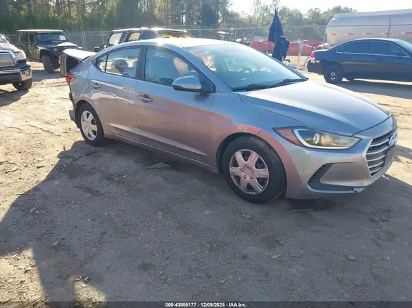 5NPD74LF5HH163987 2017 HYUNDAI ELANTRA - Image 1