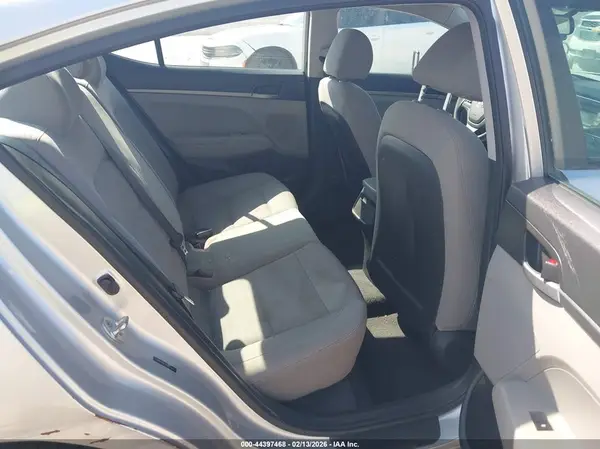 5NPD74LF5HH165707 2017 HYUNDAI ELANTRA - Image 8