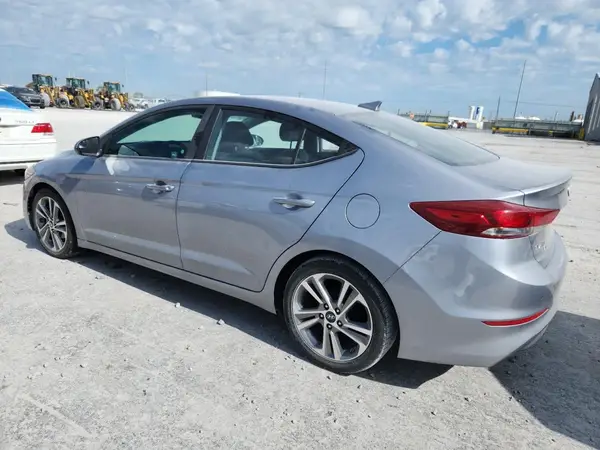 5NPD74LF5HH172169 2017 HYUNDAI ELANTRA - Image 2