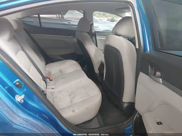 5NPD74LF5HH174939 2017 HYUNDAI ELANTRA - Image 8