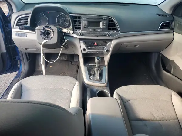 5NPD74LF5HH185746 2017 HYUNDAI ELANTRA - Image 8