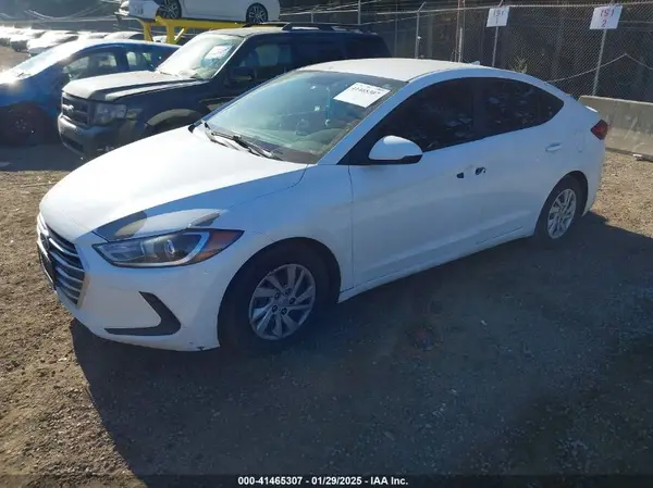 5NPD74LF5HH187822 2017 HYUNDAI ELANTRA - Image 2