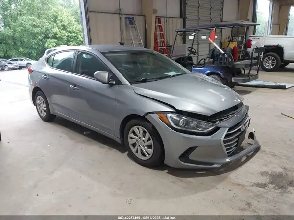 5NPD74LF5HH189036 2017 HYUNDAI ELANTRA - Image 1